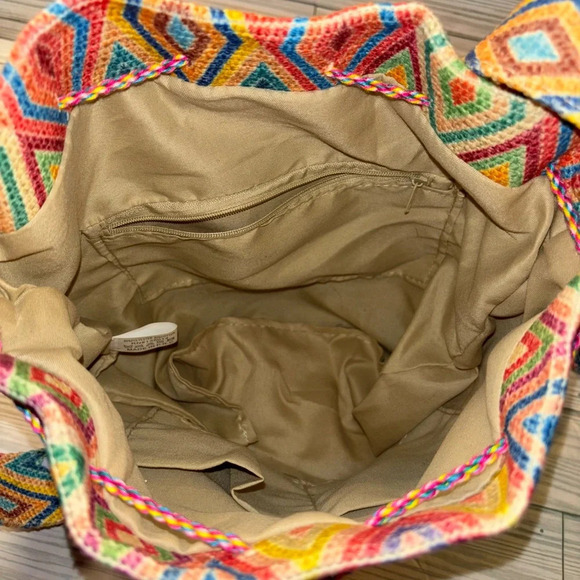 Patterned Crossbody Bucket Bag W/ Tasseled Drawstring - Picture 5 of 5